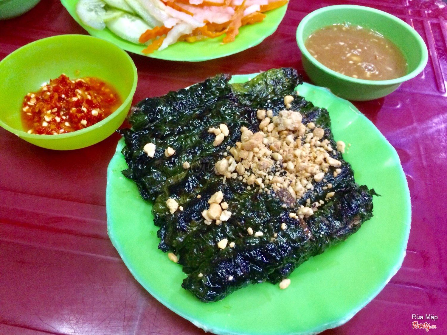 Bò lá lốt mỡ chài Trung Hiếu. Ảnh:  Rùa Mặp/Foody.