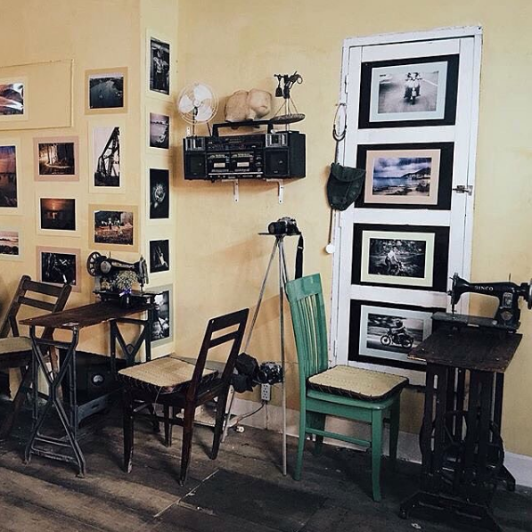 Trang trí vật dụng cổ tại Bohemiens Cafe Vũng Tàu