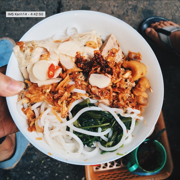 @eatenwithlong