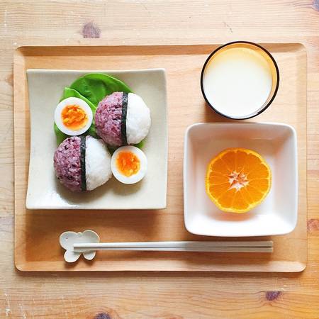 Du lịch vòng quanh thế giới qua 18 món ăn sáng hấp dẫn