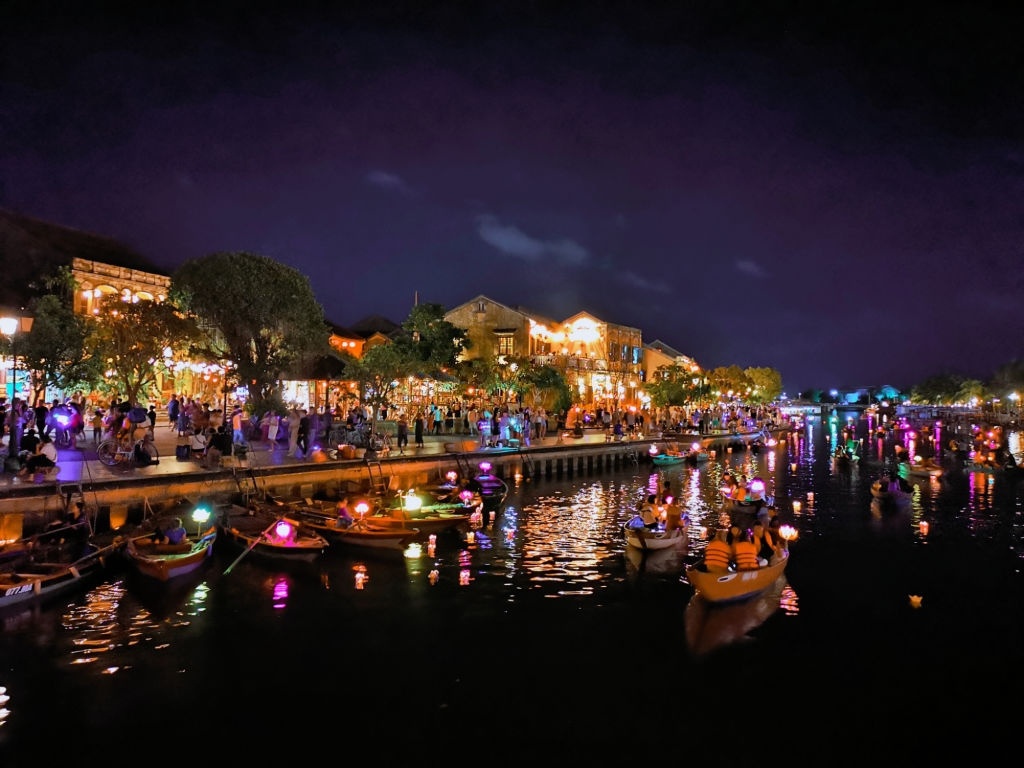 Chợ đêm Hội An Quảng Nam