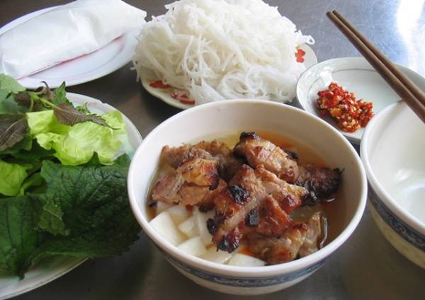 Bún chả Việt Nam - Tinh hoa ẩm thực hè