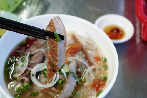 Thưởng thức bún lá cá dầm chuẩn vị tại Nha Trang