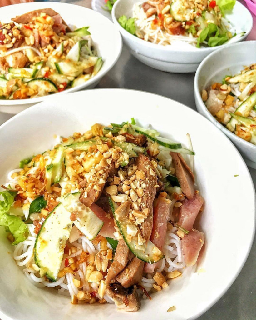 Tô bún mắm bà Đông Đà Nẵng thơm ngon