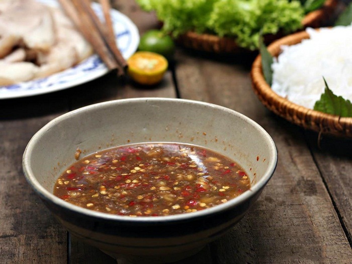 Mắm nêm thơm ngon của bún mắm bà Đông Đà Nẵng