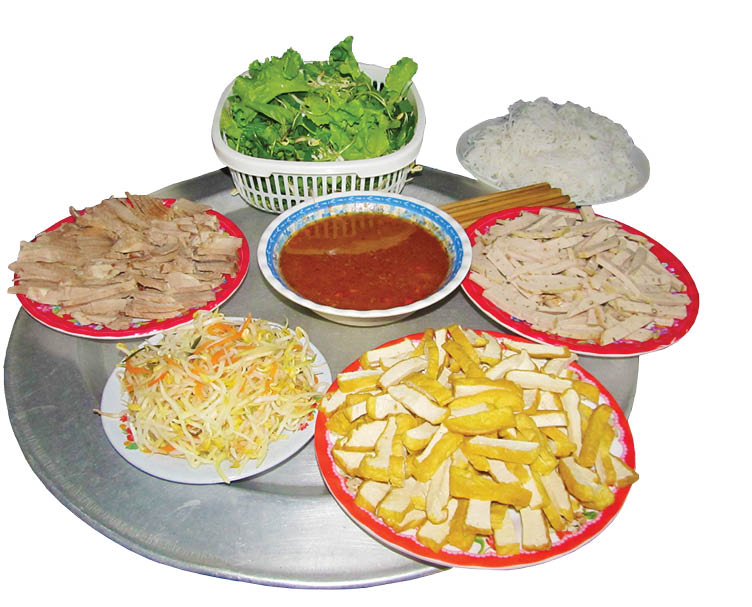 Ẩm thực đường phố với món bún mắm nêm Huế