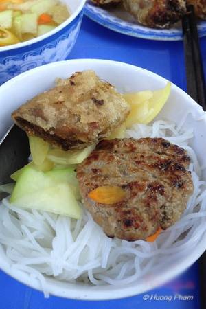 Bún chả Nguyễn Văn Thủ