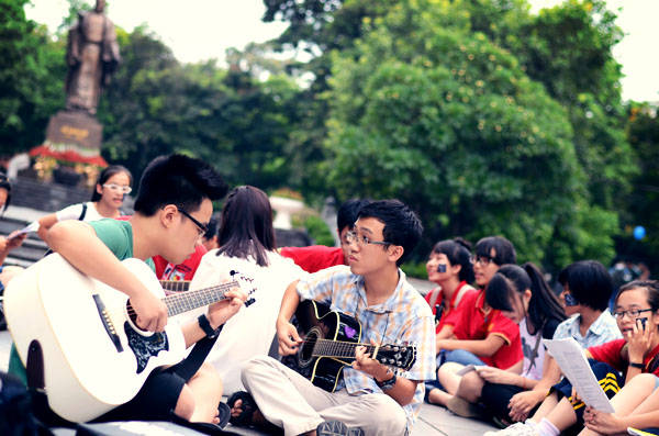 Vườn hoa Con Cóc nhộn nhịp buổi chiều