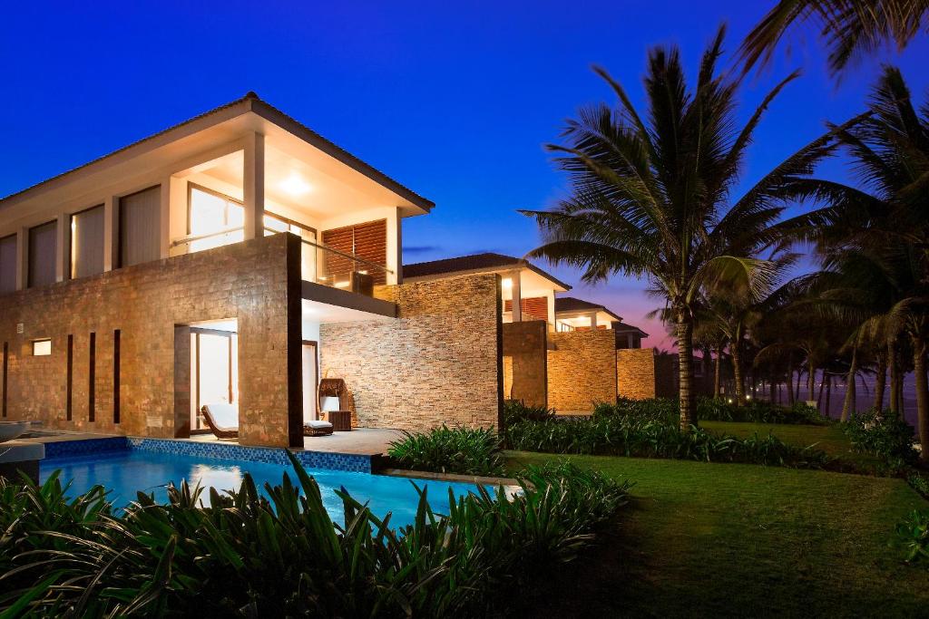 Đà Nẵng Marriott Resort & Spa bãi biển
