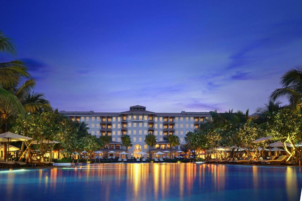 Tận hưởng mùa Giáng sinh ấm áp tại Đà Nẵng Marriott Resort & Spa