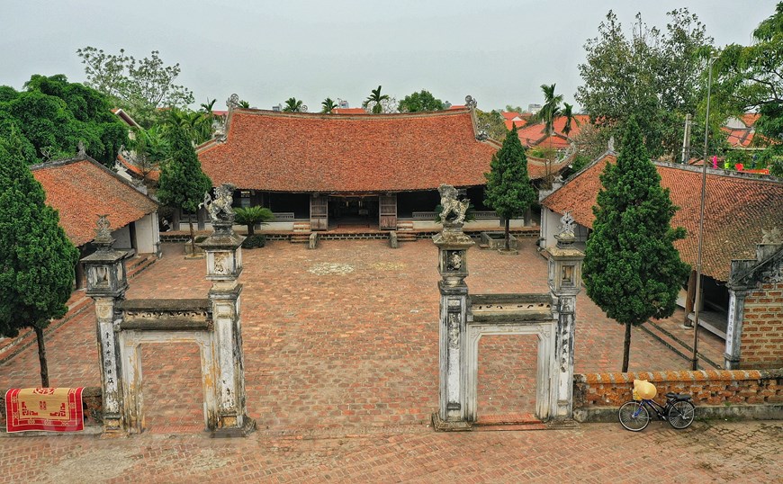 Đình làng Mông Phụ