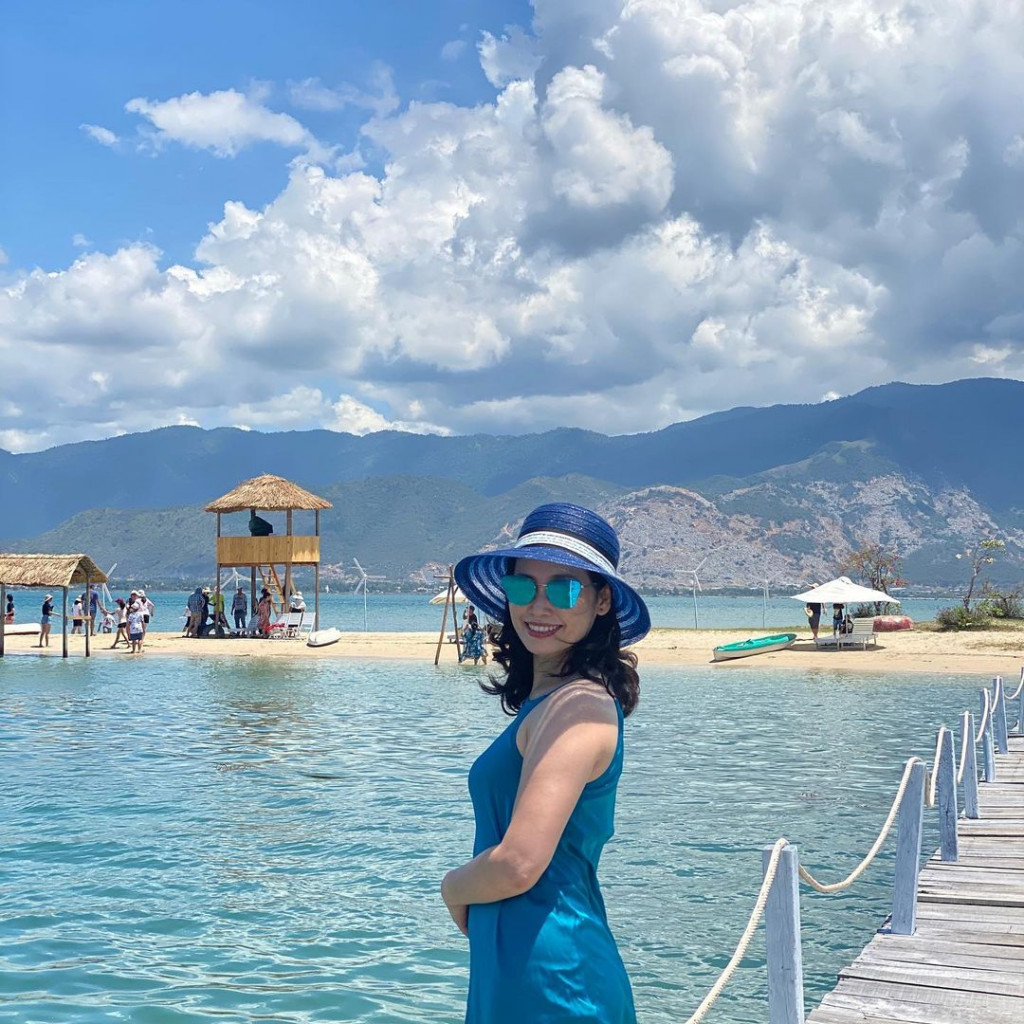 Vẻ đẹp bình yên trên đảo Điệp Sơn