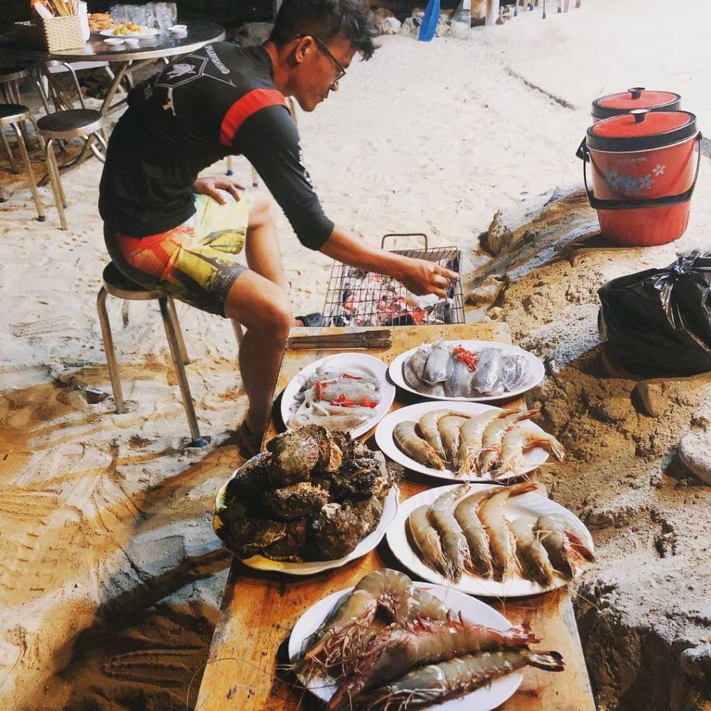 Hải sản tươi ngon tại đảo Điệp Sơn