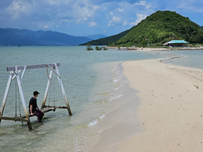 Vẻ đẹp trong lành hoang sơ của đảo Điệp Sơn