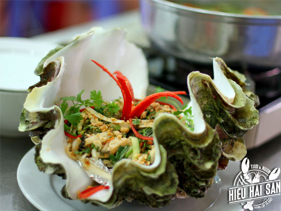 Ốc tai tượng hải sản đặc sản Nam Du