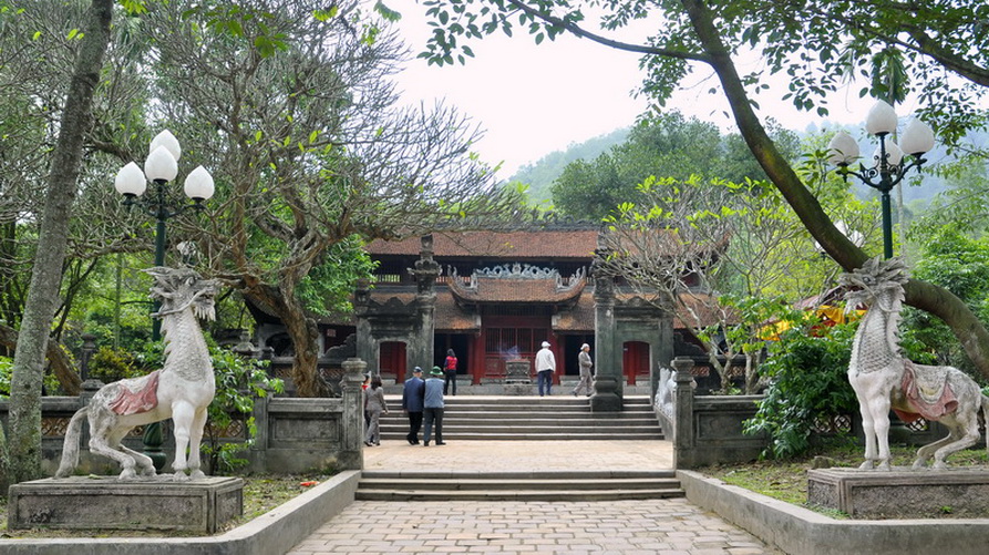 đền sóc