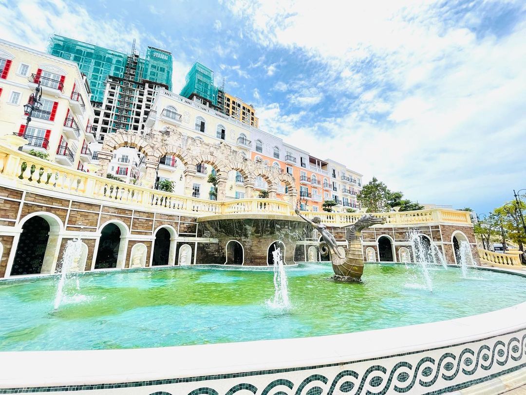 Thị trấn Địa Trung Hải Phú Quốc