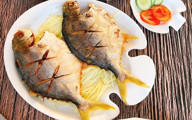 Cá chim chiên giòn mắm xoài hoàn thiện
