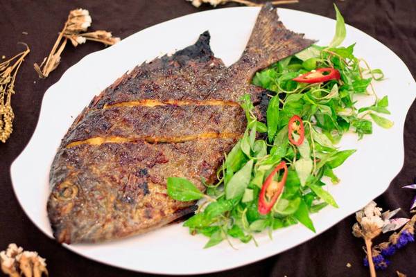 Đặc sản cá dìa Nha Trang.