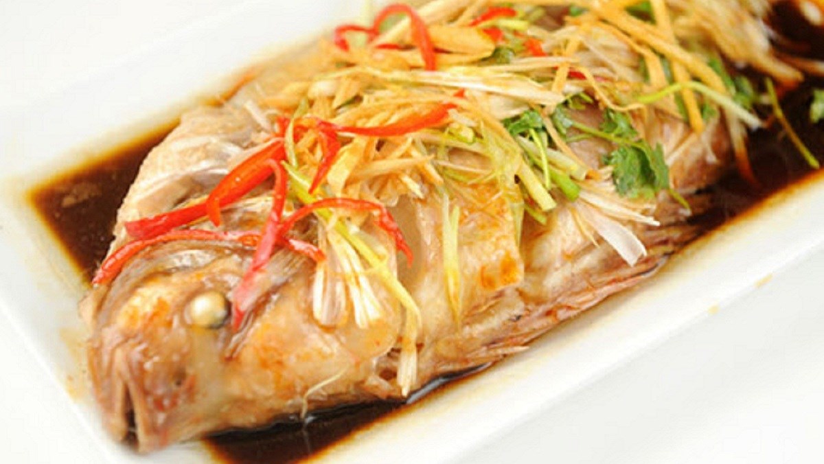 Hình ảnh cách hấp cá diêu hồng với sả