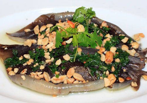 Du lịch Phan Thiết thưởng thức món cá lồi xối mỡ hành