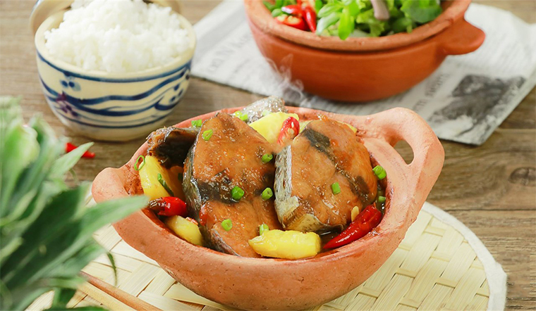 Món cá ngừ kho thơm hoàn chỉnh