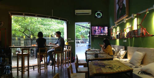 Book coffee shop - Quán cà phê sách Hà Nội ấm cúng và yên tĩnh