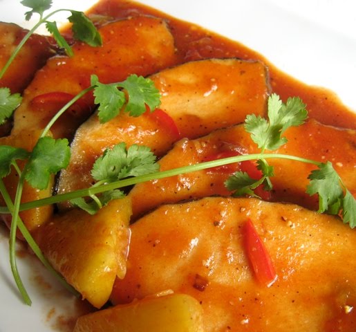 Cá sapa kho thơm chua ngọt hấp dẫn