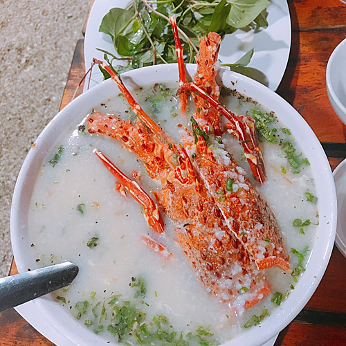 Cháo tôm hùm - Đặc sản Lý Sơn ngọt đậm đà