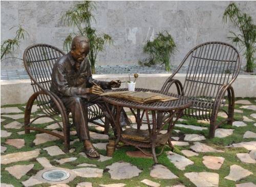 Tượng Chủ tịch Hồ Chí Minh tại Mexico