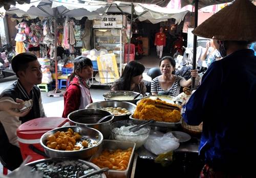 Chợ Campuchia quận 10 - chợ nổi tiếng Sài Gòn với món Khmer