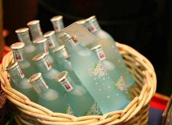 Rượu hoa anh đào Rượu hoa anh đào