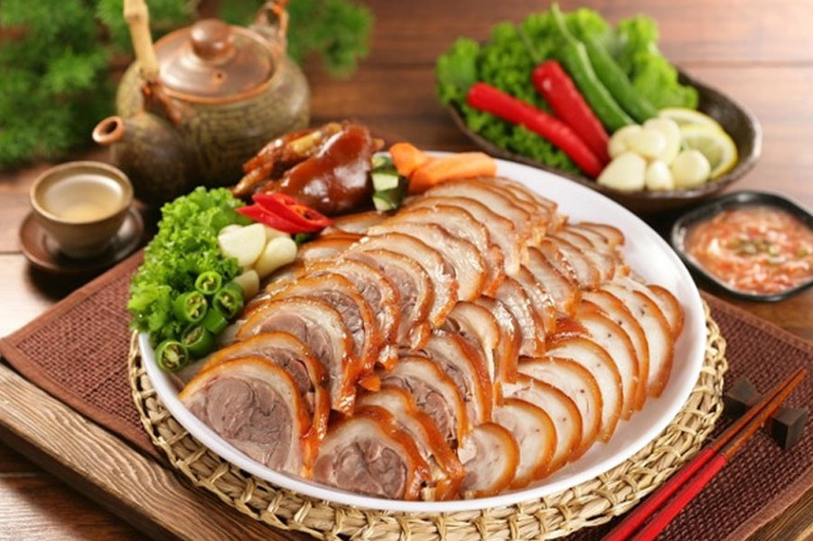 Chân giò rút xương chiên giòn nguyên liệu