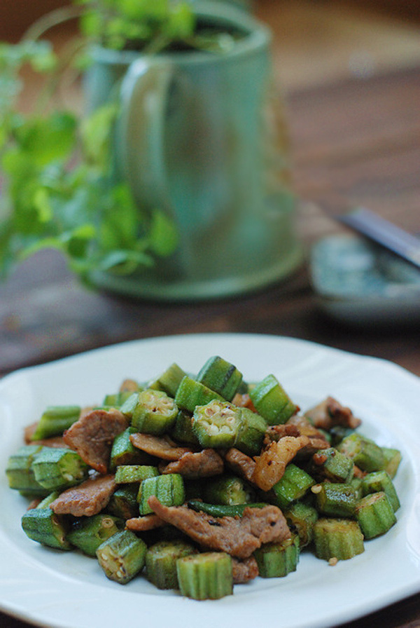 cach-lam-dau-bap-xao-thit-heo-thom-ngon-trong-nhay-mat-ivivu-2