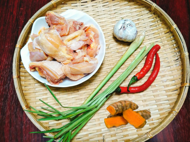 Nguyên liệu gà kho sả nghệ vàng ươm Nguyên liệu gà kho sả nghệ vàng ươm