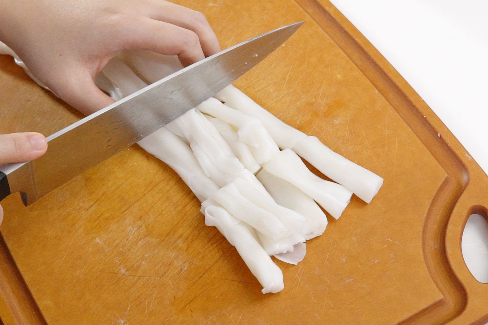 Sơ chế rau củ cho phở xào thịt bò