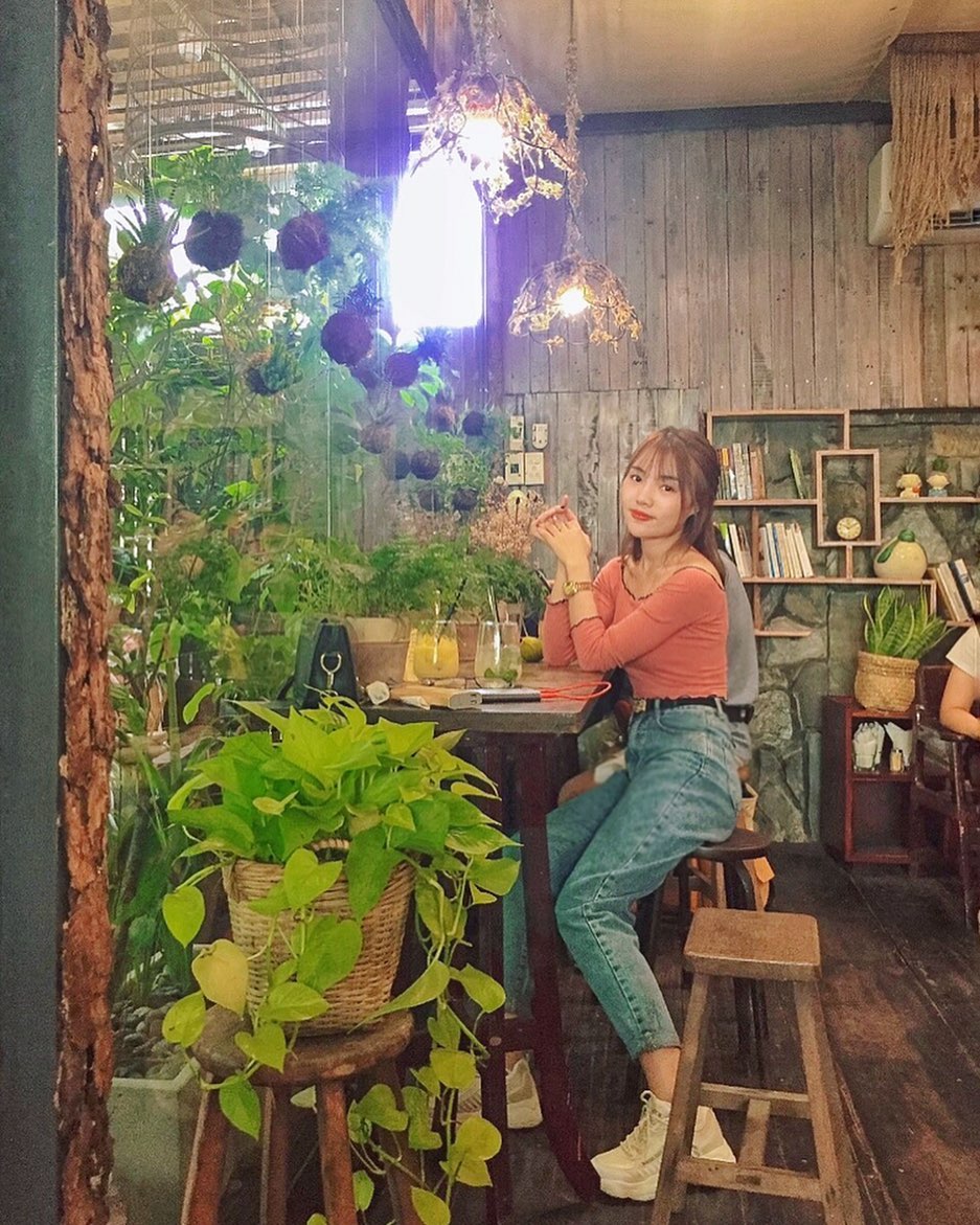 Không gian Cú Trên Cây - quán café Sài Gòn