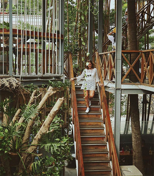 Không gian ngoài trời của quán cà phê Rain Forest Nha Trang