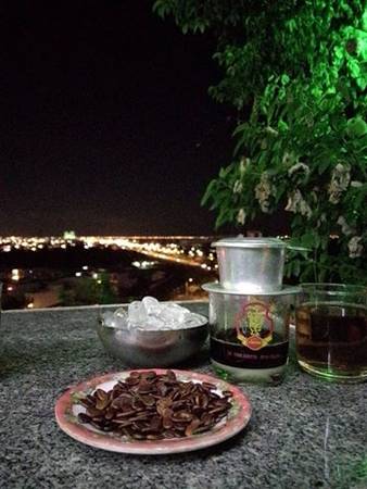 Quán cà phê Đà Nẵng Núi Đá view thành phố