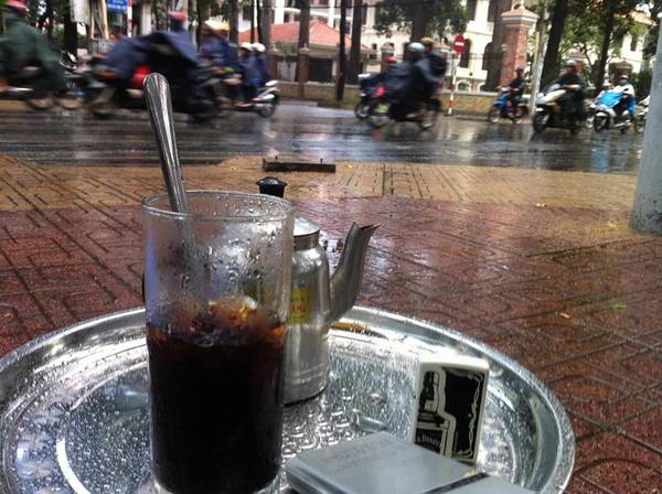 Thức uống Sài Gòn - Cafe vỉa hè dễ dàng tìm thấy ở mọi góc đường