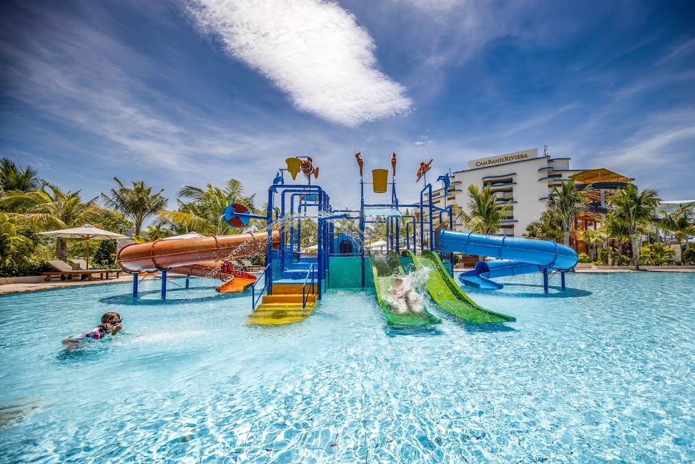 Khu vực công viên nước tại resort