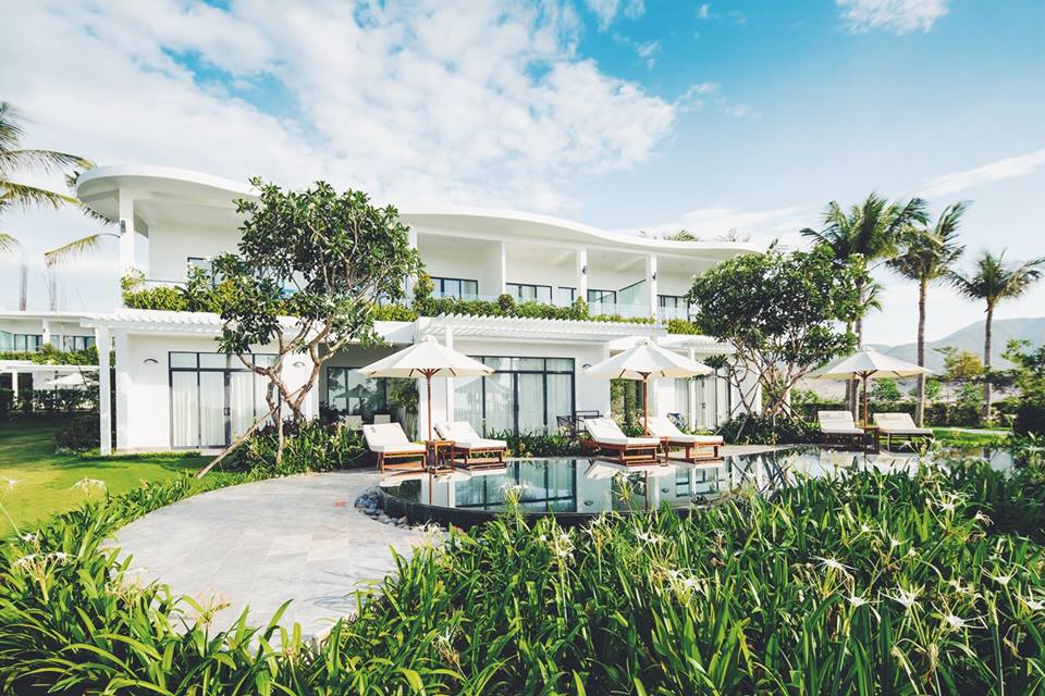 Biệt thự hướng biển sang trọng tại resort Cam Ranh Riviera