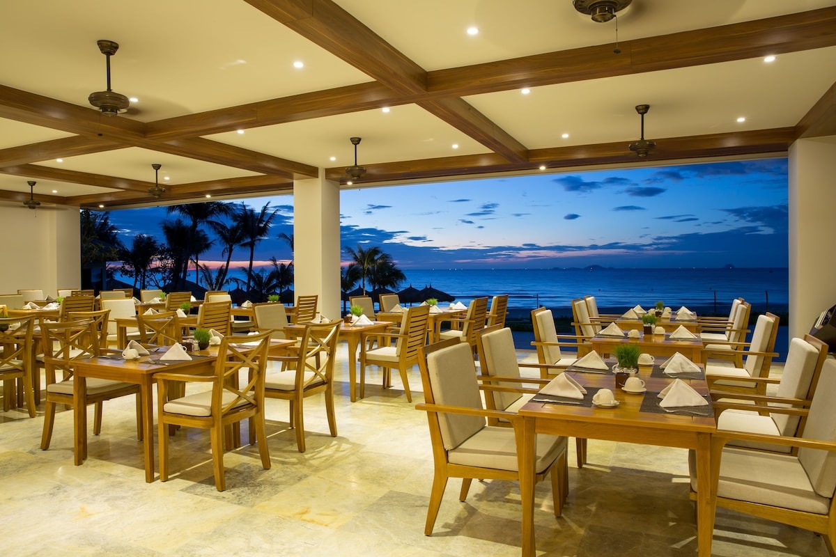 Cam -Ranh- Riviera- Beach -Resort - Spa-ivivu-9