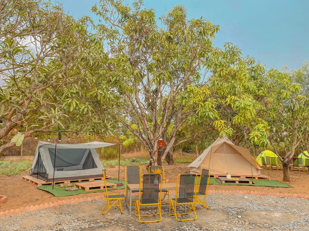 Cắm trại truyền thống tại Khoai Camping Cần Giờ