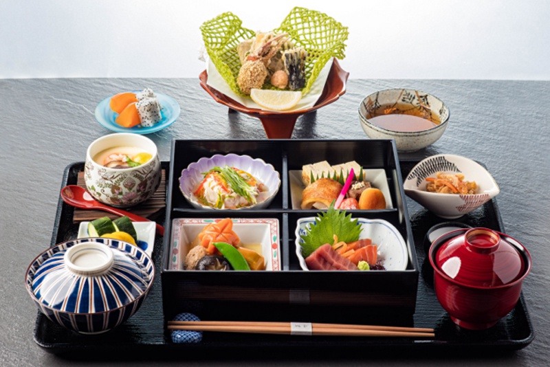 Canh mochi nóng ozoni Nhật Bản dịp năm mới