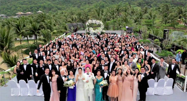 Chỉ có 210 khách mời tham dự đám cưới xa hoa