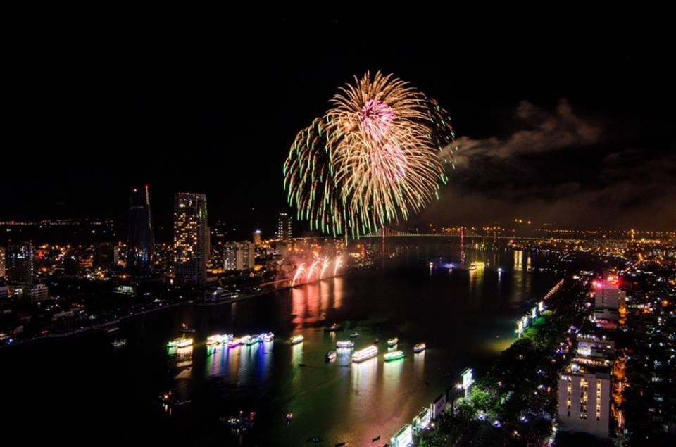 Bắn pháo hoa Sài Gòn tại Landmark 81