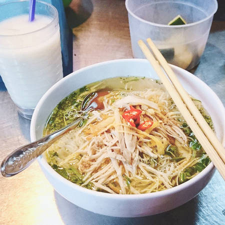 Bún thang ngon phố Cầu Gỗ