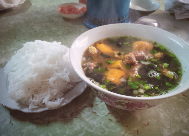 cau-go-con-pho-du-sang-trua-hay-toi-muon-deu-day-ap-mon-ngon-ivivu-10 cau-go-con-pho-du-sang-trua-hay-toi-muon-deu-day-ap-mon-ngon-ivivu-10