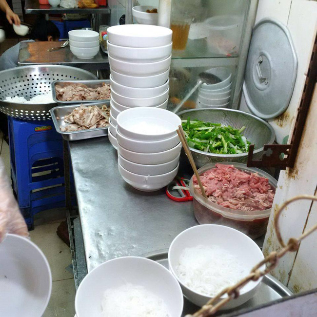 cau-go-con-pho-du-sang-trua-hay-toi-muon-deu-day-ap-mon-ngon-ivivu-6 cau-go-con-pho-du-sang-trua-hay-toi-muon-deu-day-ap-mon-ngon-ivivu-6